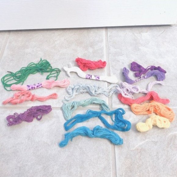 16 Colours NEW never used Yarns Craft Strings Art Craft Bundle - Picture 1 of 3